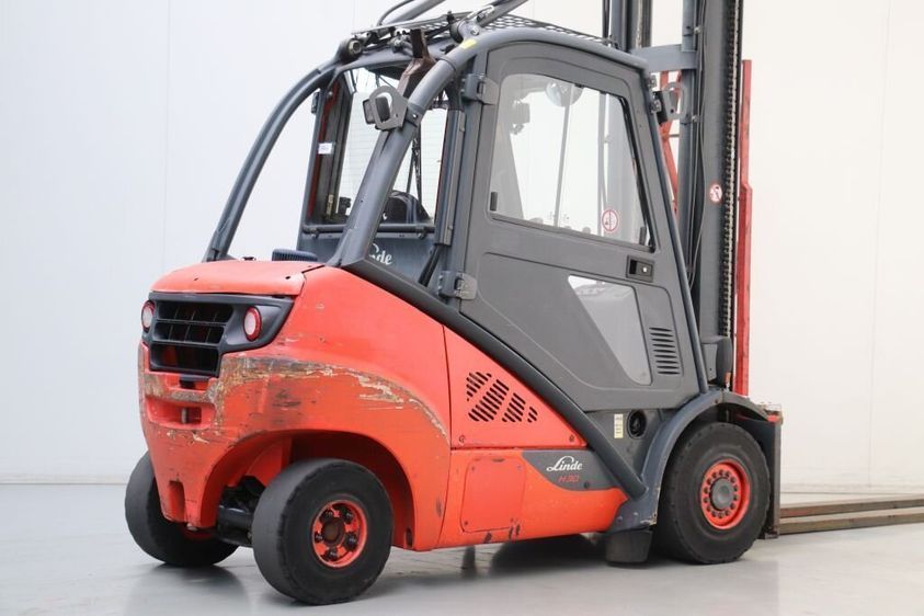 Дизельный погрузчик LINDE H30D-02