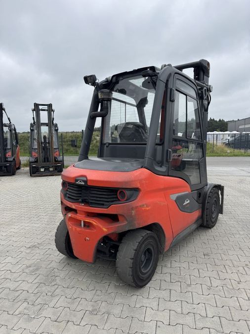 Дизельный погрузчик LINDE H30D-01 (серия 1202)