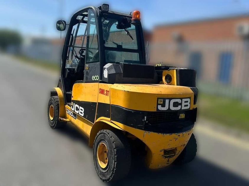 Телескопічний навантажувач JCB TLT35D