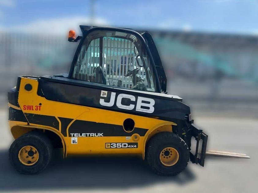 Телескопічний навантажувач JCB TLT35D