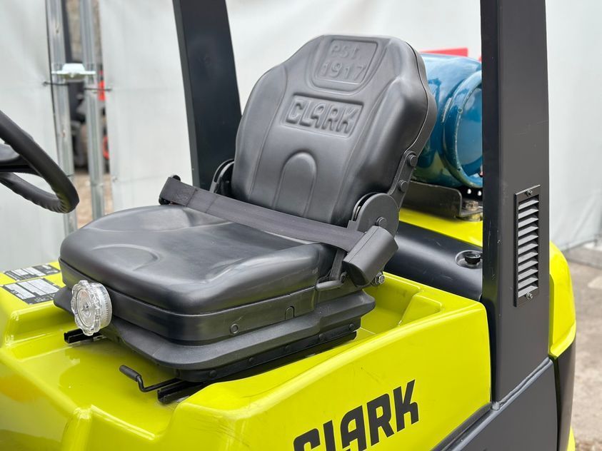 Газовий навантажувач CLARK C18L  (стан нового)