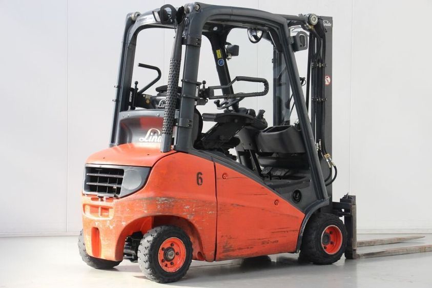 Дизельный погрузчик LINDE H20D-01