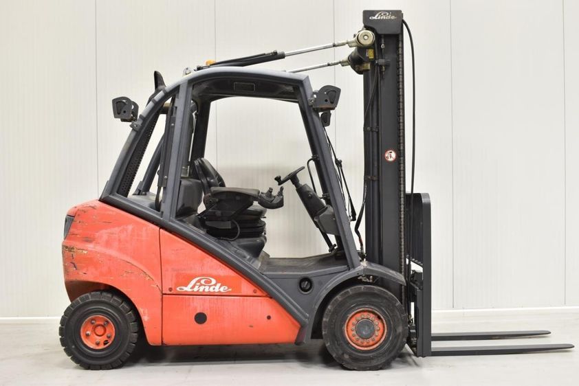 Дизельный погрузчик LINDE H30D
