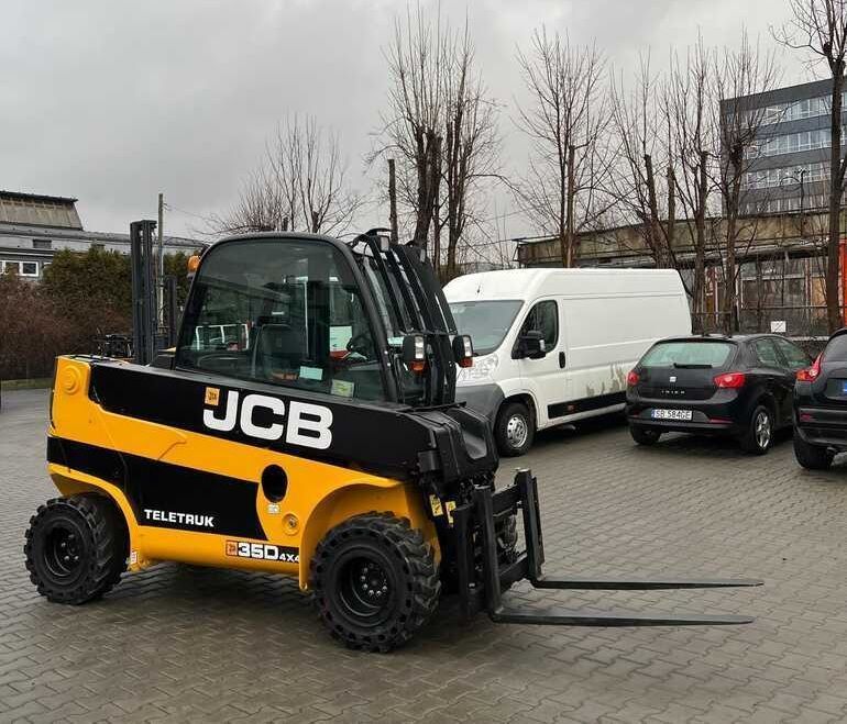 Телескопічний навантажувач JCB TLT35D