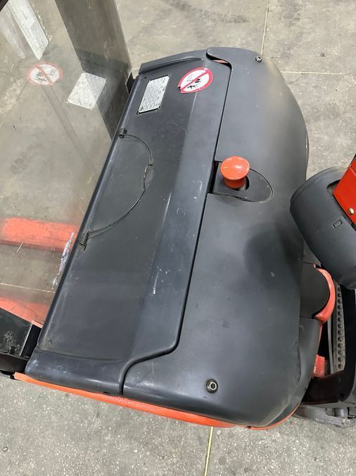 Електричний штабелер LINDE L 14 AP з Акб 2019 року