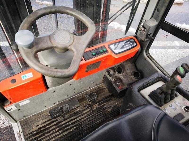 Дизельный погрузчик BT C4D150D