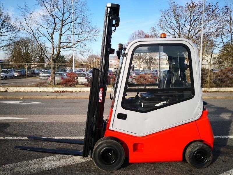Дизельный погрузчик BT C4D150D