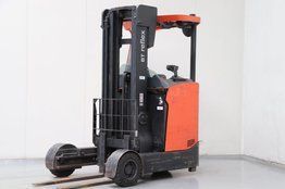Річтрак TOYOTA RRE-160HR (суцільнолиті шини)
