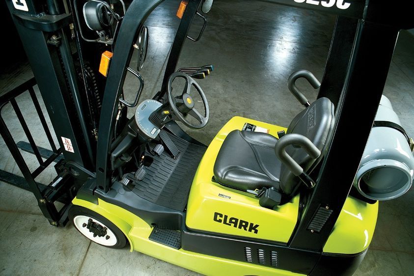Газовый погрузчик CLARK C20s