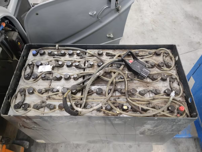 Електричний навантажувач STILL RX20-14С трьохопорний