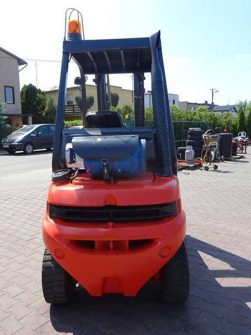 Газовий навантажувач LINDE H25T-03