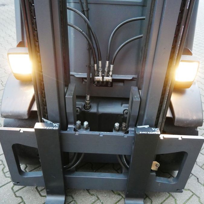 Дизельний навантажувач LINDE H30D-02