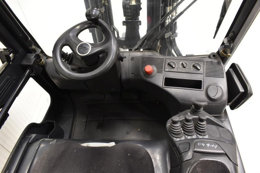 Электрический погрузчик LINDE E25 L-01