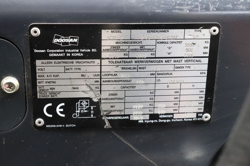 Газовый погрузчик DOOSAN G35C-5