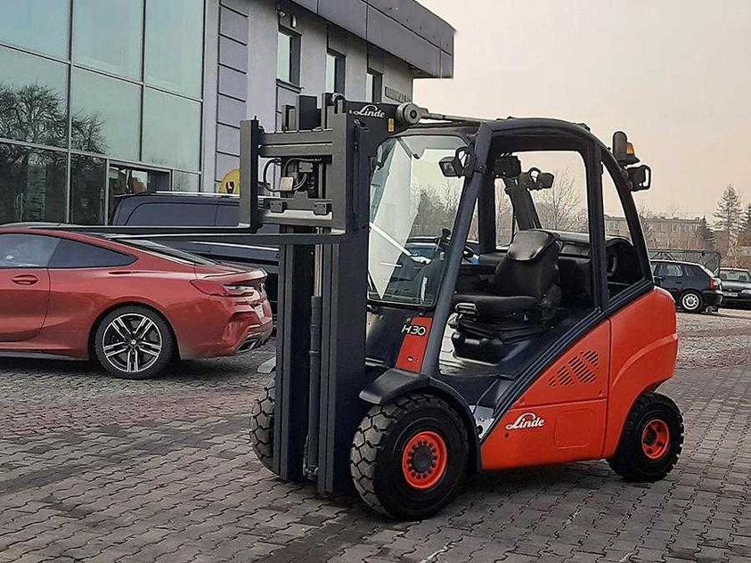 Газовый погрузчик LINDE H30T