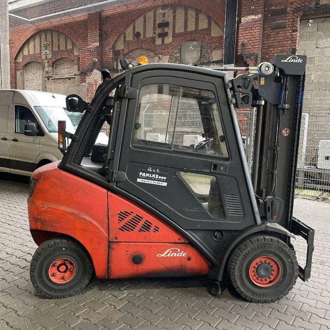 Дизельный погрузчик LINDE H30D