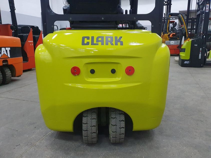 Електричний навантажувач CLARK GTX16 з Акб 2022 року