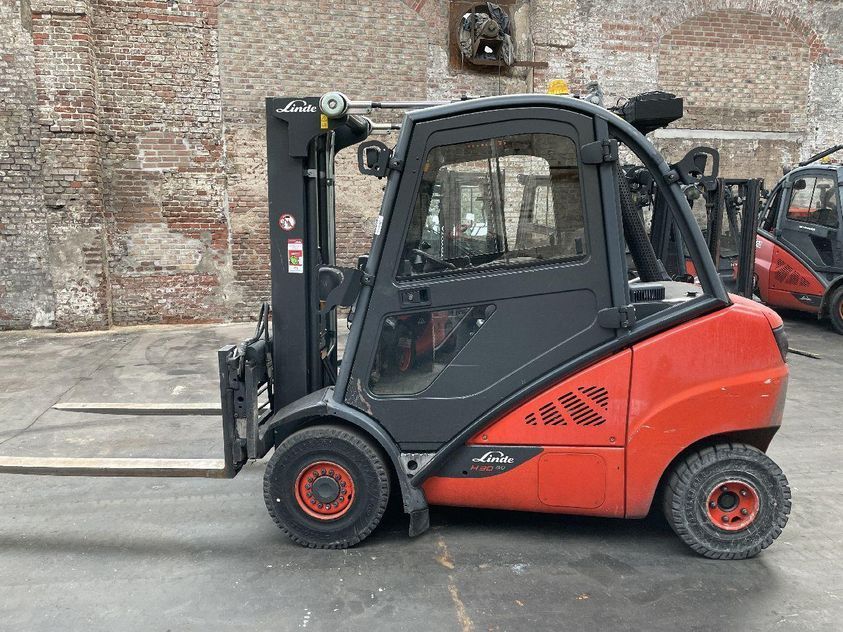 Дизельний навантажувач LINDE H30D-02