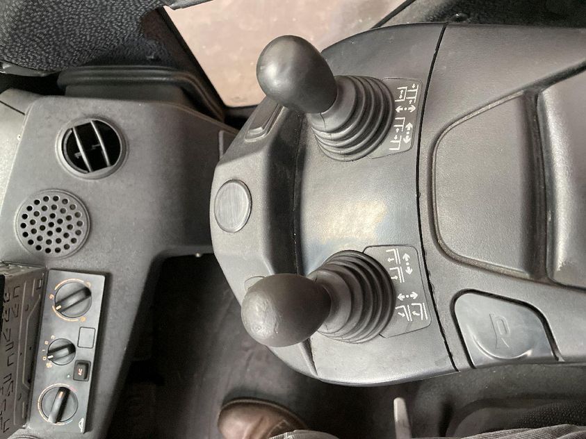 Дизельний навантажувач LINDE H30D-02