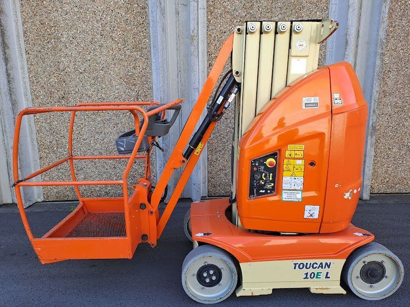 Самохідний підйомник JLG TOUCAN 10E-L (робоча платформа)