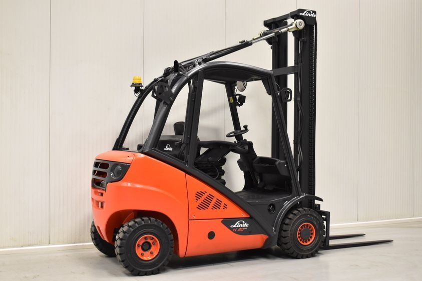 Дизельный погрузчик LINDE H20D-01