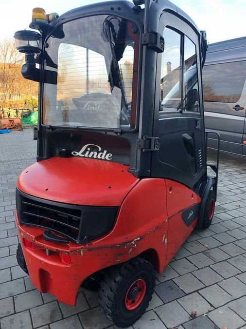 Дизельний навантажувач LINDE H20D - 01