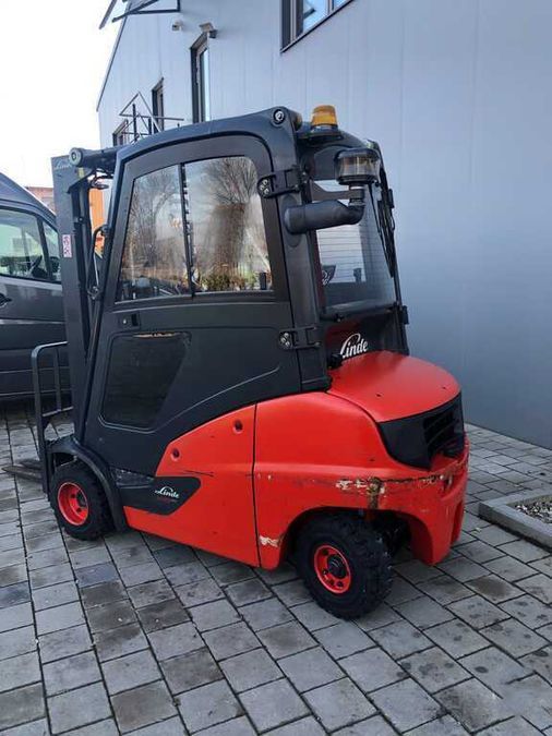 Дизельний навантажувач LINDE H20D - 01