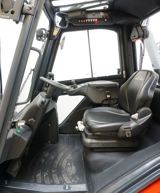 Дизельный погрузчик LINDE H30D