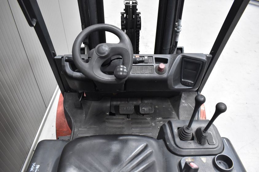 Електричний навантажувач LINDE E 25 SL