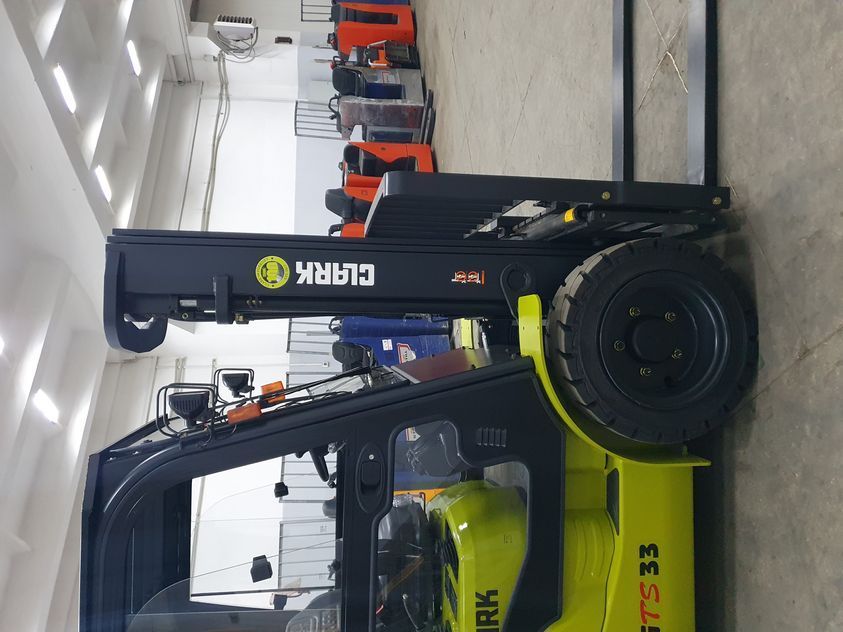 Газовий навантажувач CLARK GTS33 L