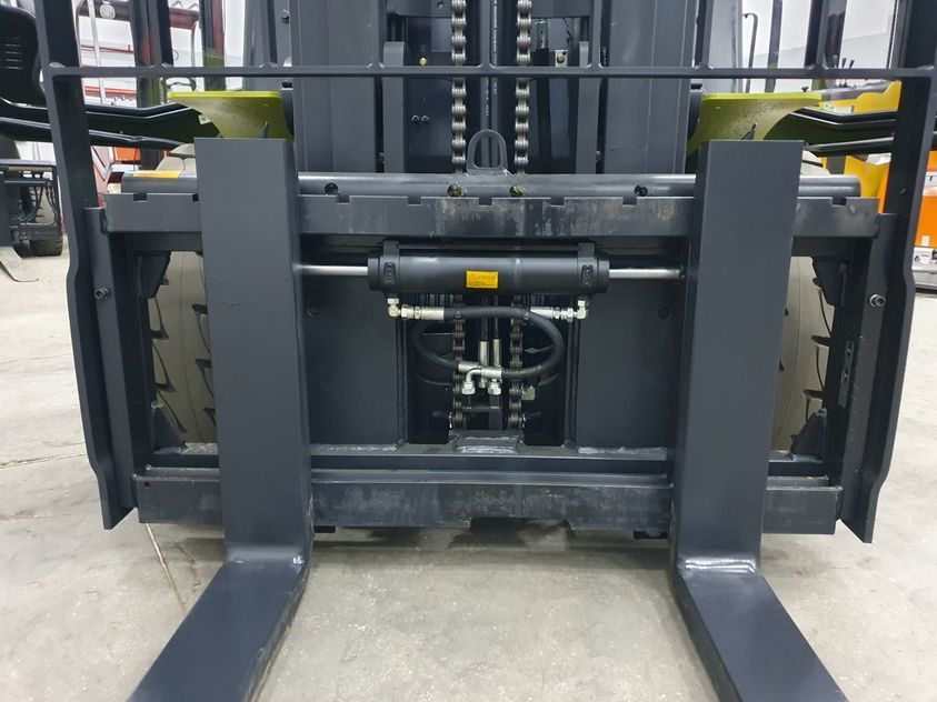 Газовий навантажувач CLARK GTS33 L