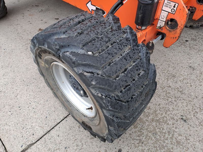 Ножичний вседорожний дизельний підйомник JLG 450AJ