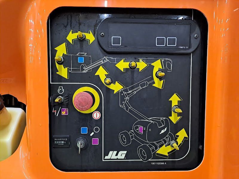Ножичний вседорожний дизельний підйомник JLG 450AJ