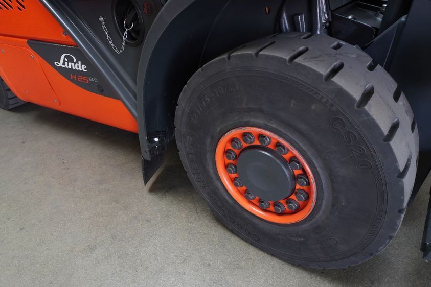 Дизельний навантажувач LINDE H25D (392-02) EVO