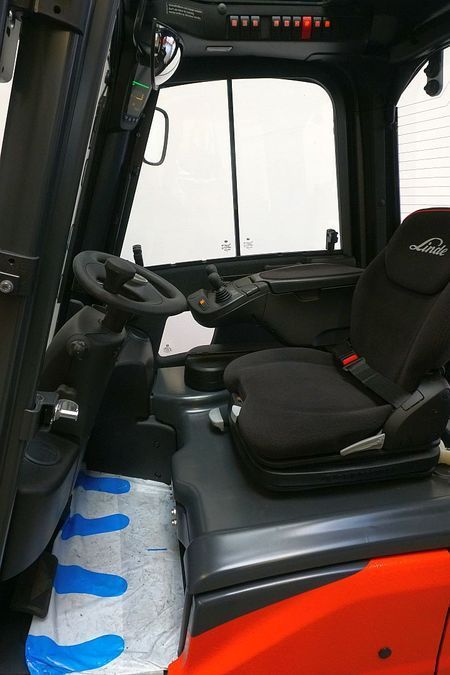 Электрический погрузчик LINDE E16С-02