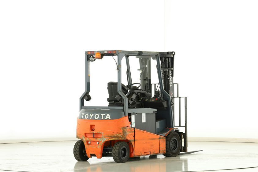 Электрический погрузчик TOYOTA 8-FBMT-25