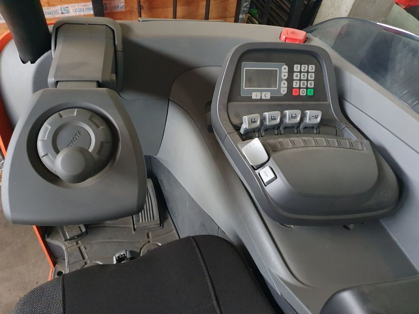 НОВЫЙ ричтрак TOYOTA BT RRE140 (модификация DRIVE-IN, температура -35С)