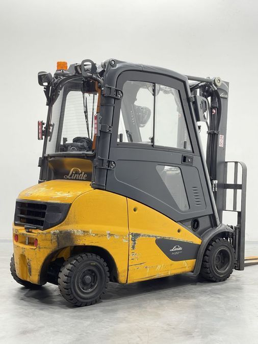 Дизельный погрузчик LINDE H20D-02-391
