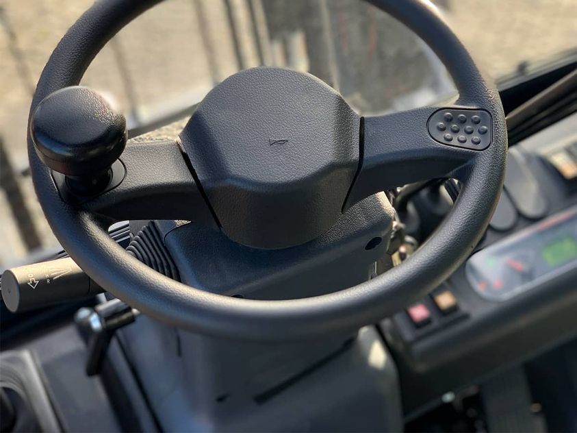 Дизельний навантажувач підвищеної прохідності LG35DT Terrain 4x4 4WD повнопривідний