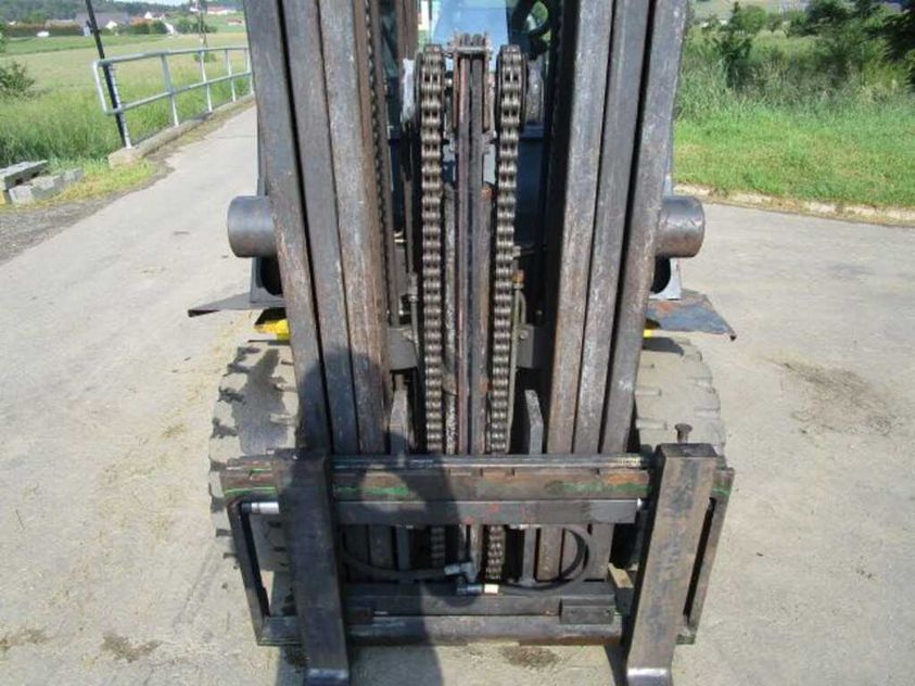 Дизельний навантажувач NISSAN YG1D2A30Q