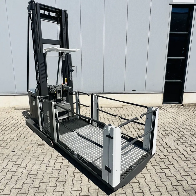 Комплектовщик заказов с корзиной Unicarriers EPH125