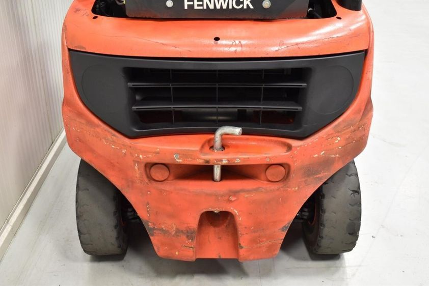 Газовый погрузчик LINDE H20T-01
