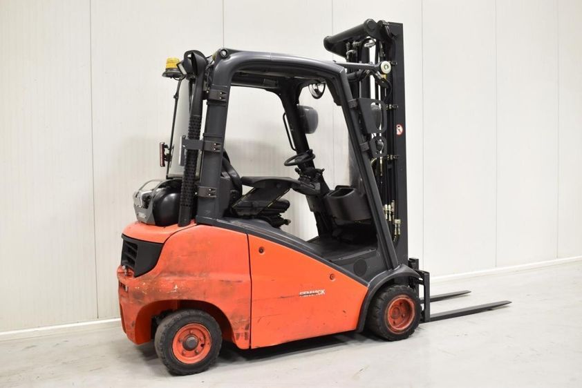 Газовый погрузчик LINDE H20T-01