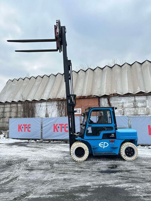 Новый электрический погрузчик EP EFL 702 с литий-ионной Акб (Li-ion)