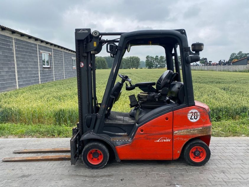 Дизельный погрузчик LINDE H20D-01