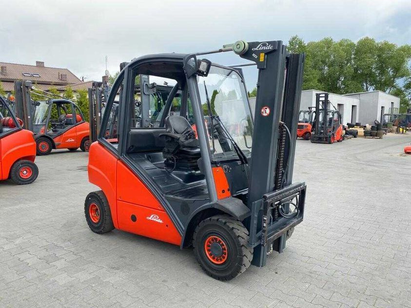 Газовый погрузчик LINDE H25T 392