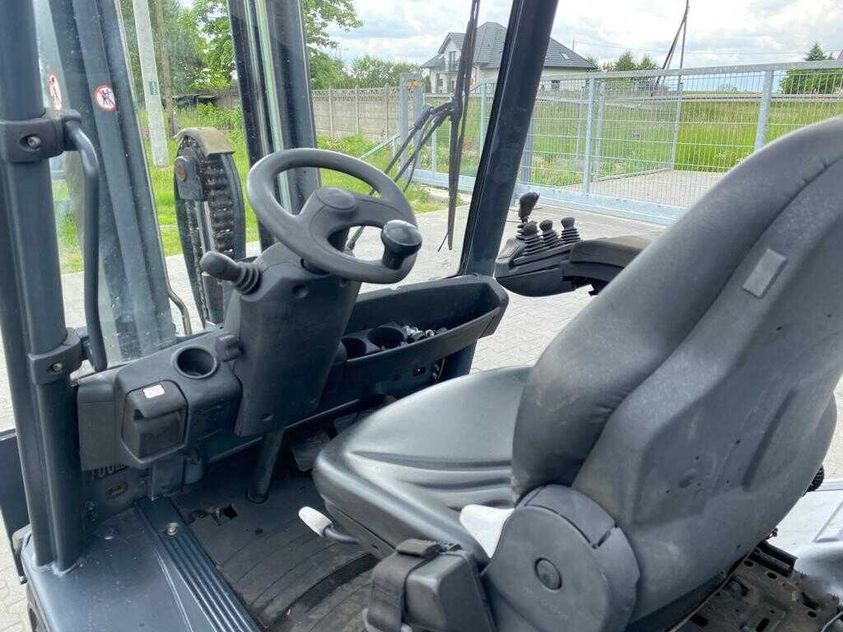 Газовый погрузчик LINDE H25T 392