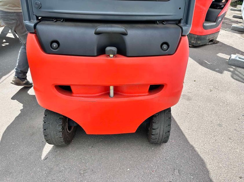 Электрический погрузчик LINDE E16PH-02