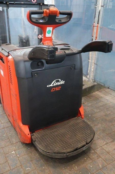 Электрический штабелер LINDE D12 AP
