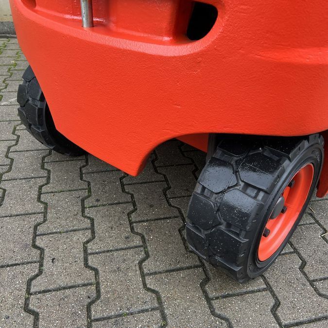 Електричний навантажувач LINDE E 16 PH-02